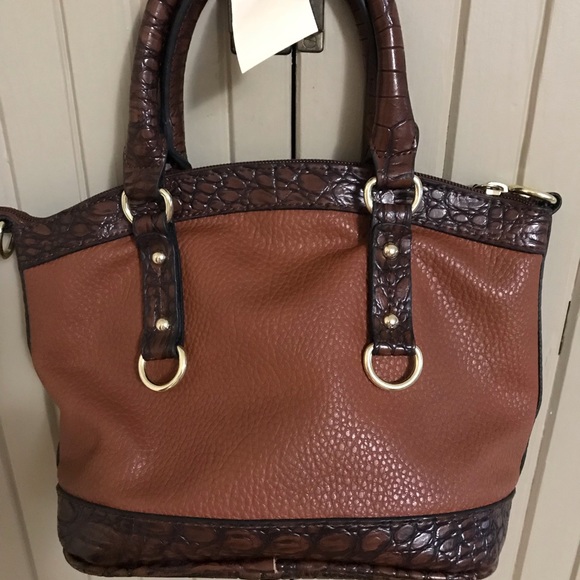 no brand Handbags - Cute brn Satchel